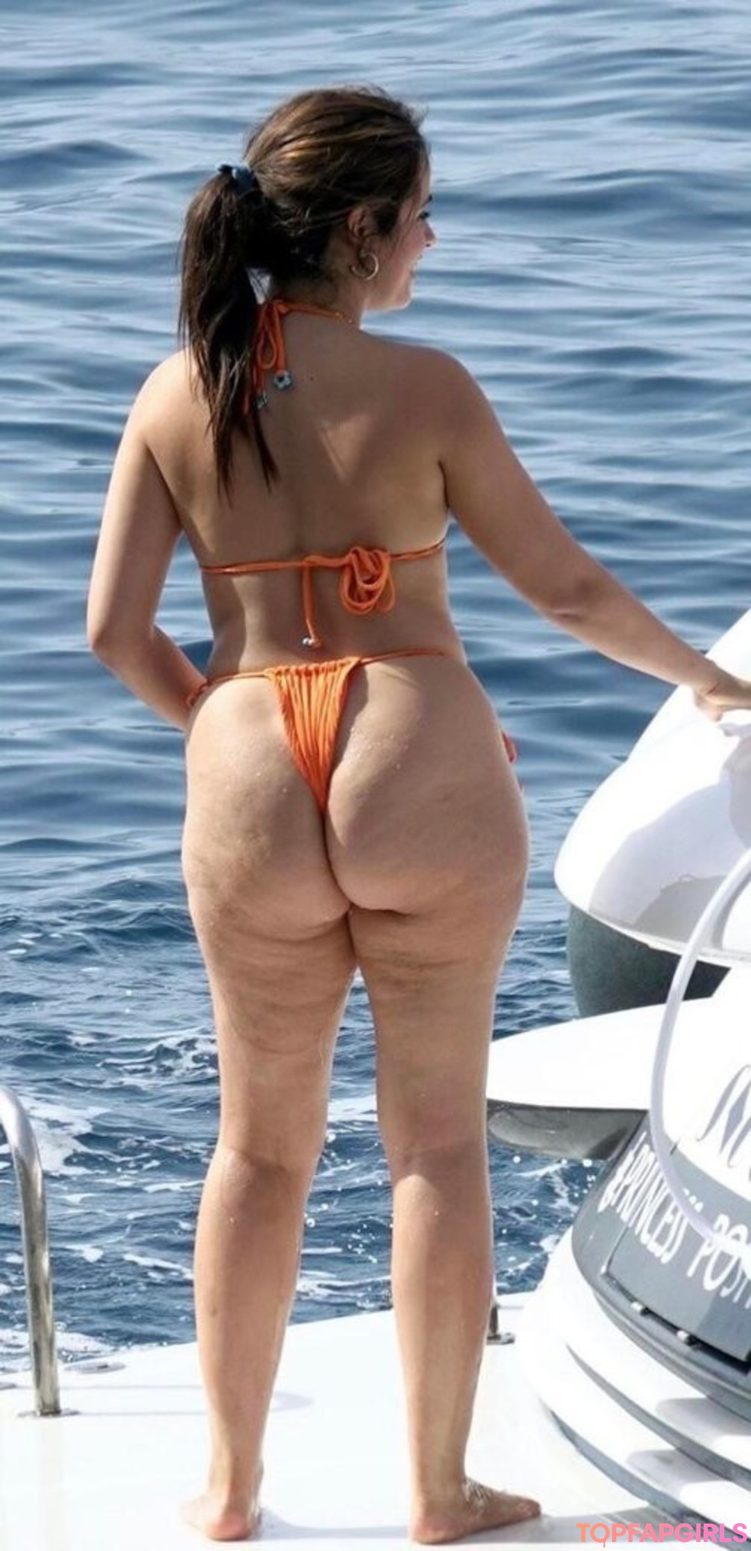 Camilla Cabelo nudes model pic