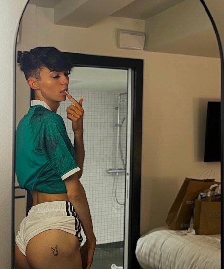 dolladills nudes star photo