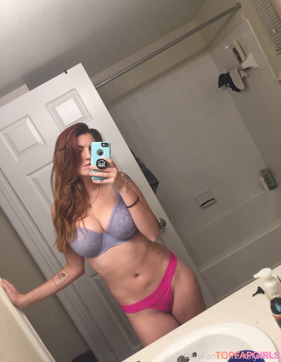 Noah Ivy star erotic images