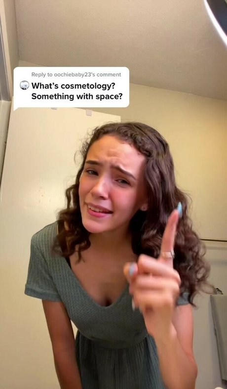 wuvelizabeth sexy model photo