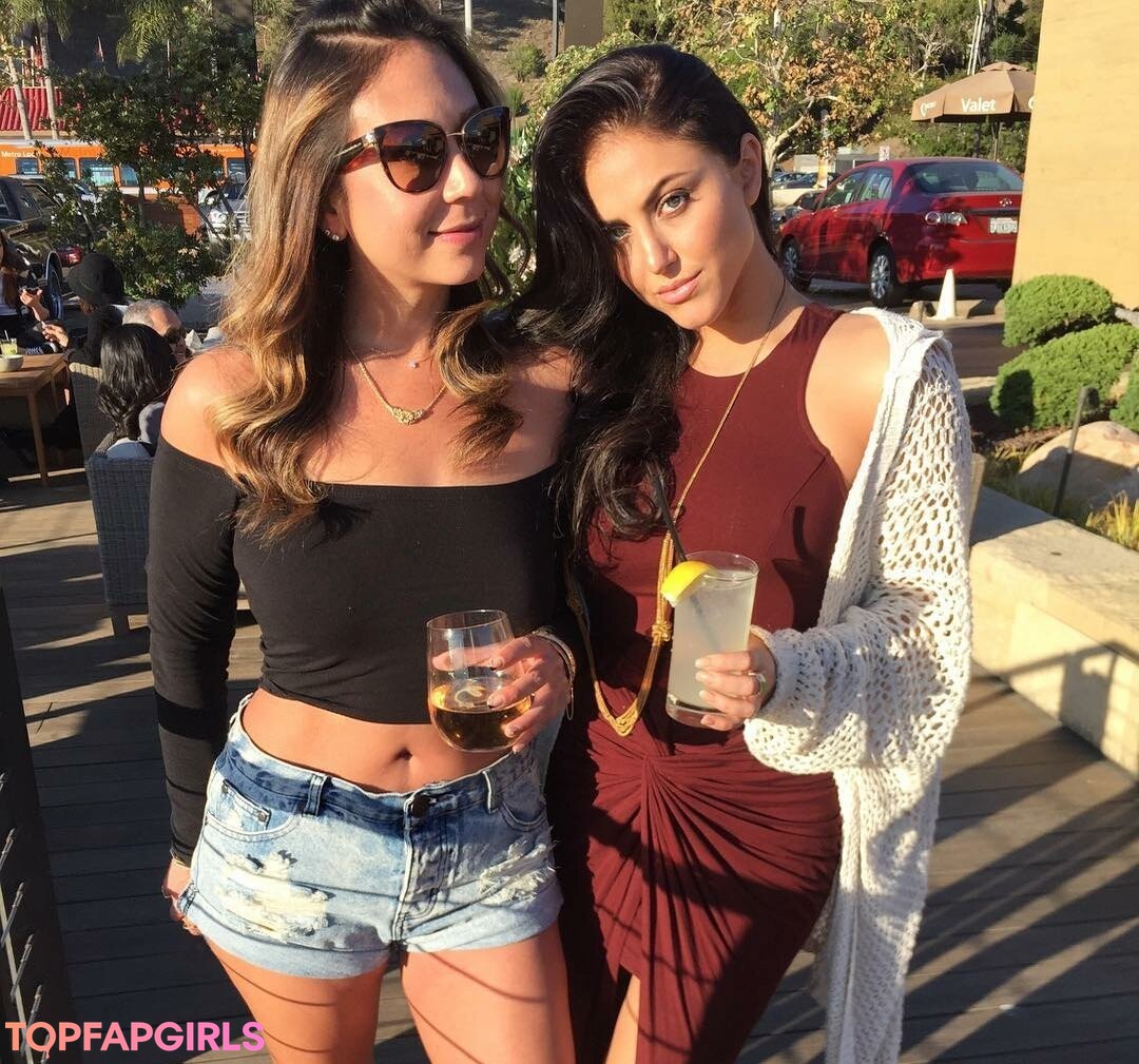 Cassie Scerbo free star galleries