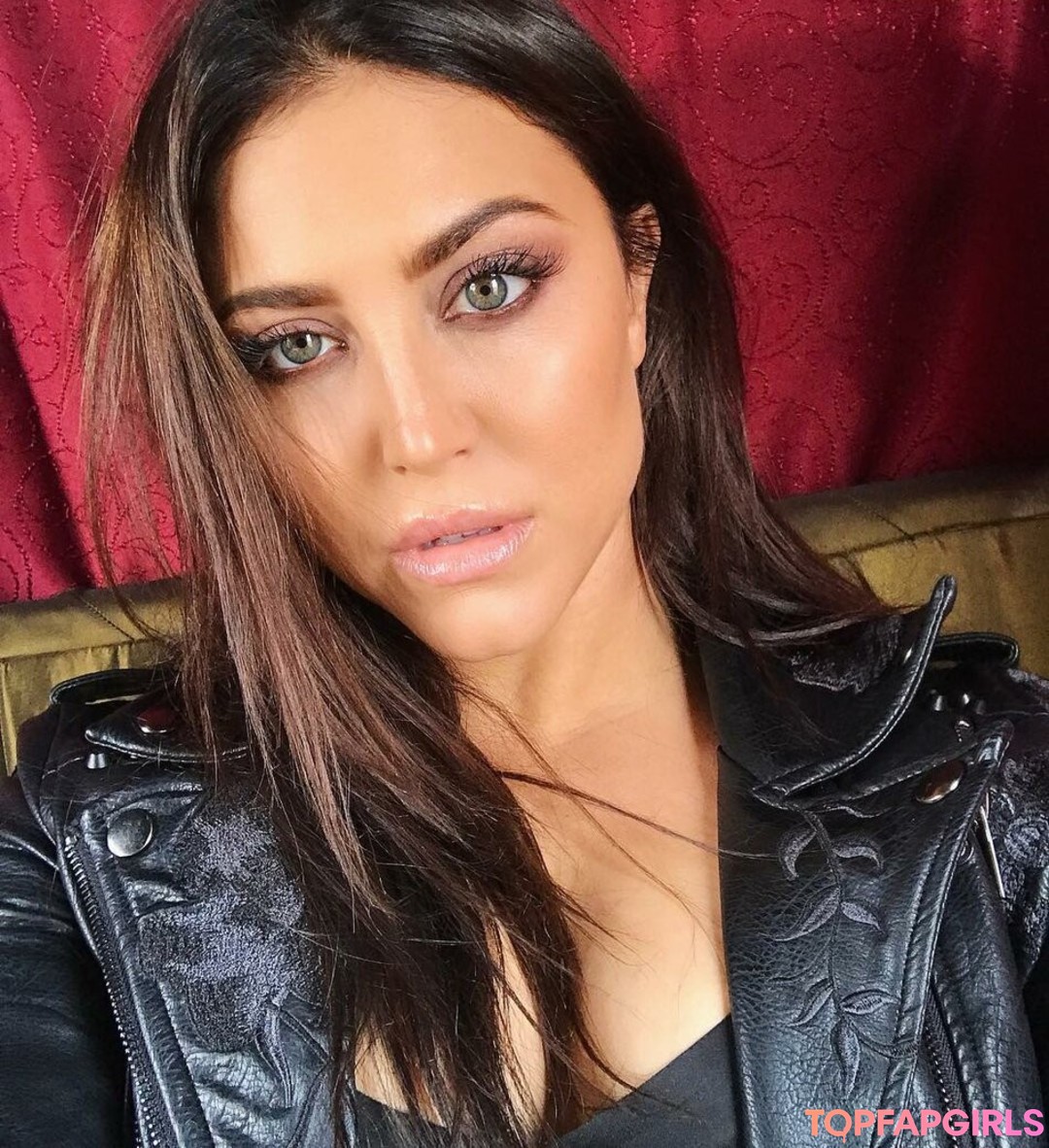 Cassie Scerbo profile image