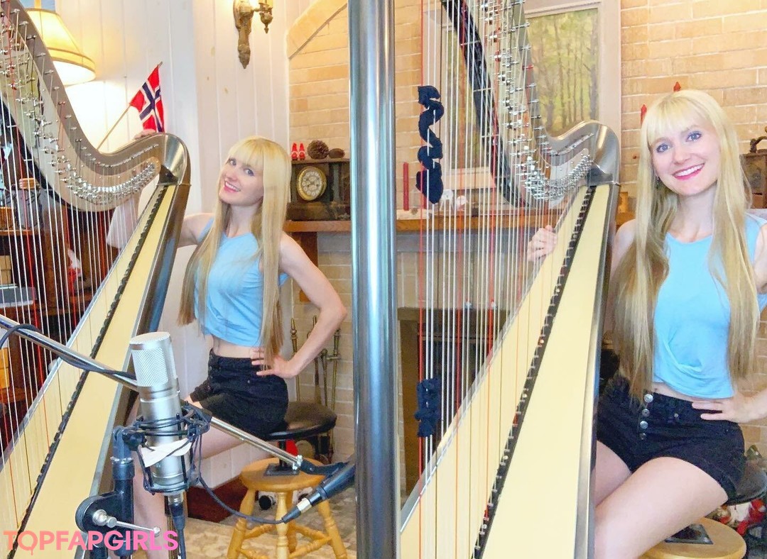 Camille And Kennerly art actress photo