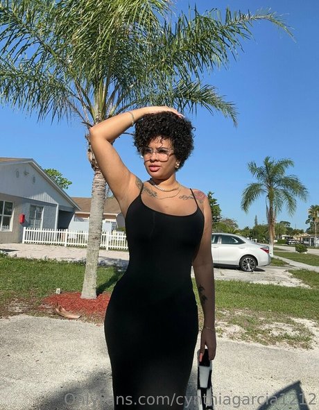 cynthiagarcia1212 model pretty img