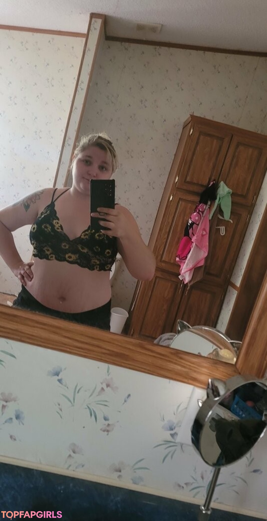 20 years old onlyfans free xxx galleries