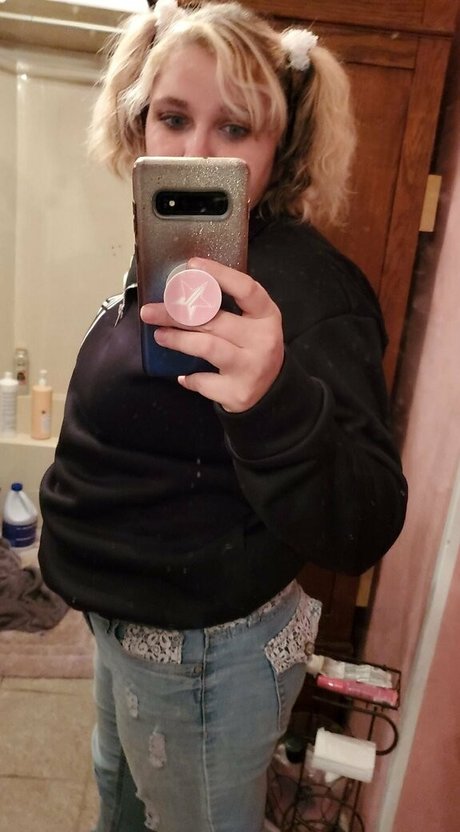 katiebugkitty122 model pornographic galleries