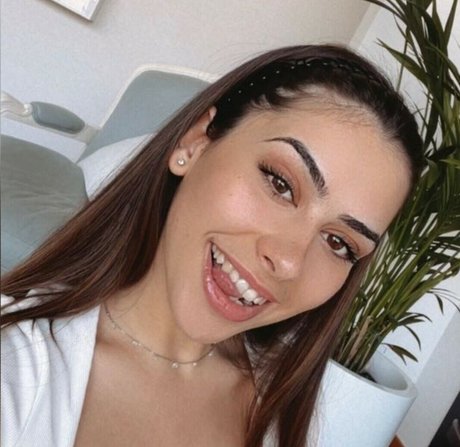 trans dominatrix onlyfans exclusive images