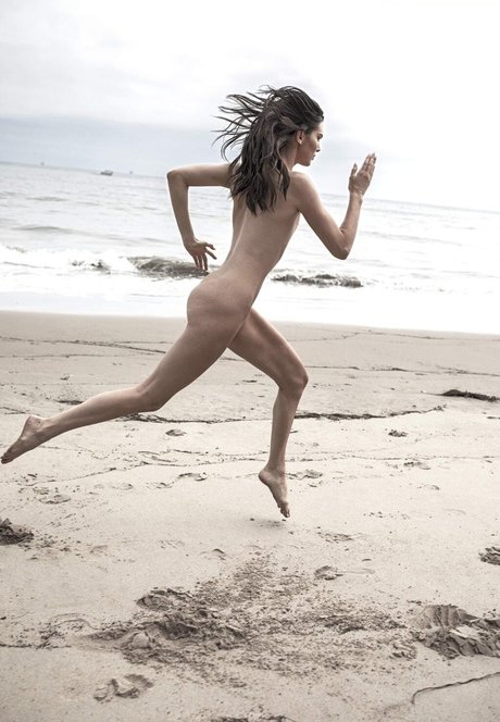 Kendall Jenner pretty model archive