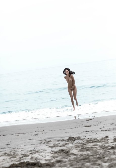 lesbian milf onlyfans naked pictures