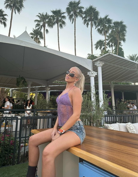 Madds porn model picture