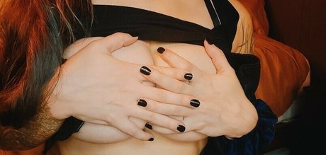 MalAfterMidnight perfect star pic