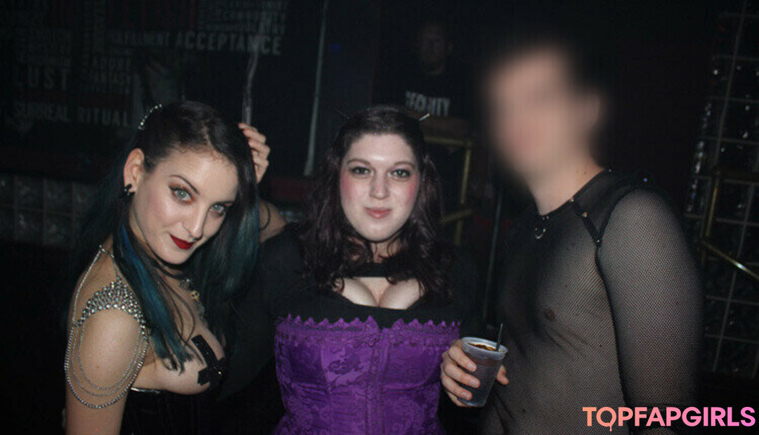 MalAfterMidnight pretty actress photos