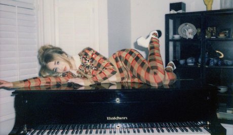 pov pussy onlyfans art nude galleries