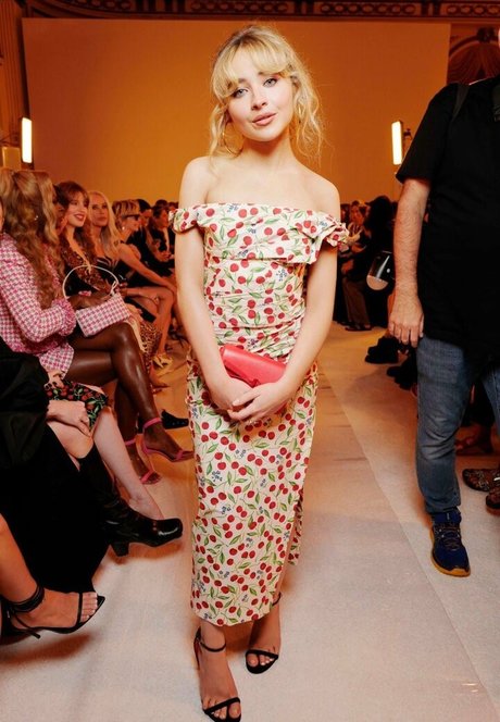 clothed onlyfans sexy gallery