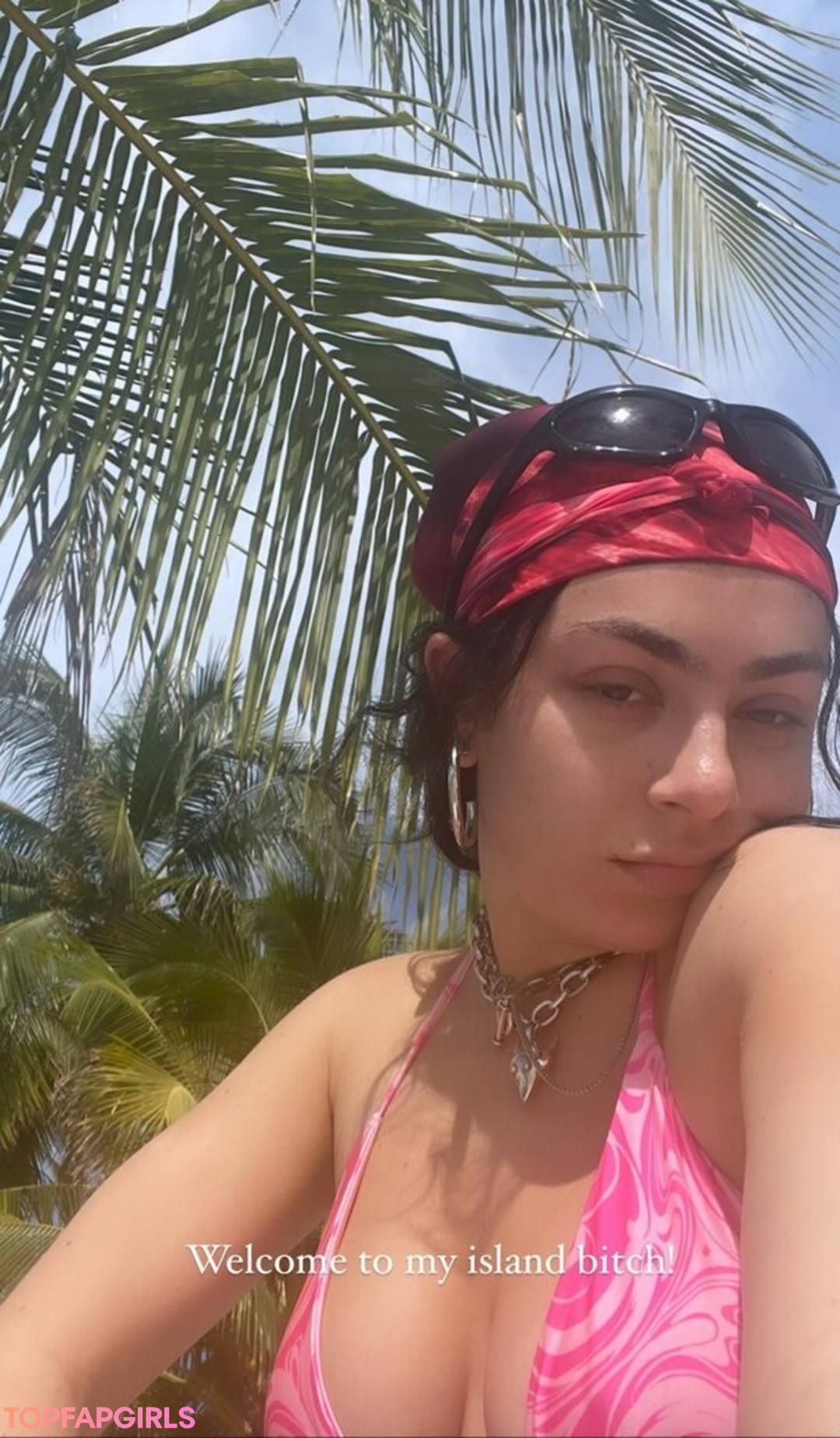 Charli XCX pornstar high quality pictures