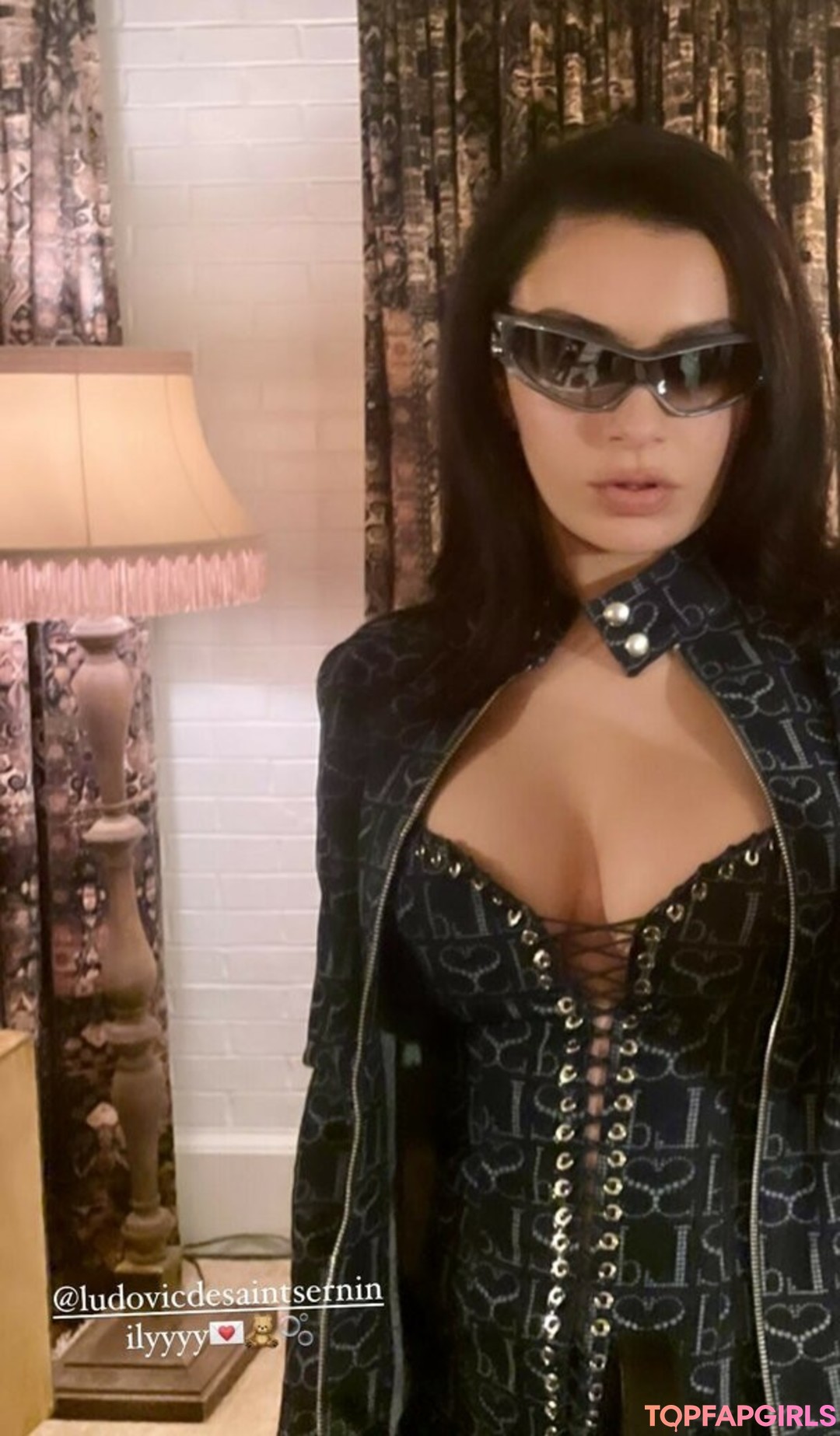 Charli XCX art pornstar photo