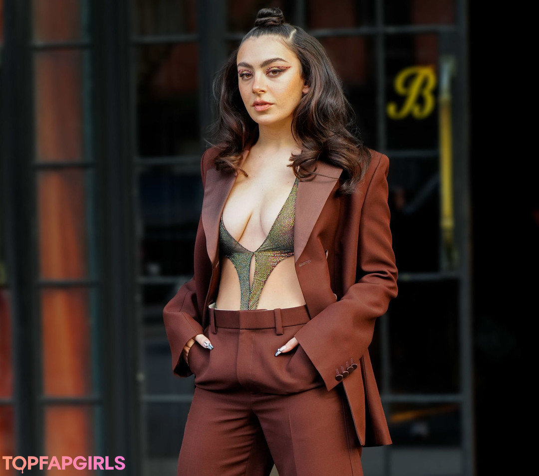 Charli XCX art pornstar photo