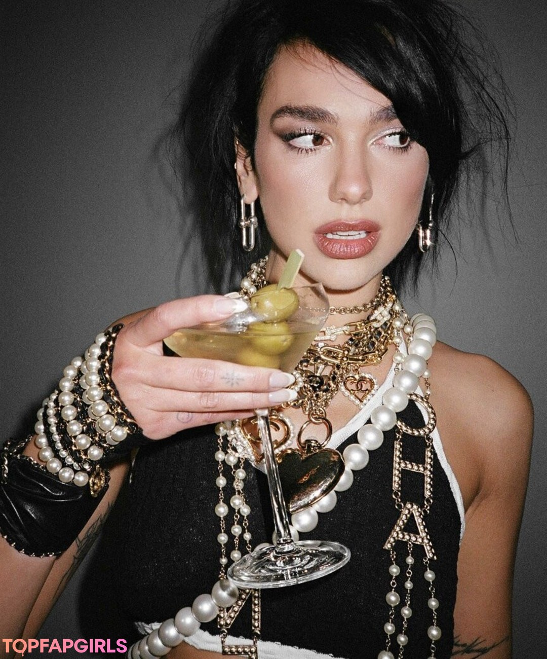 Dua Lipa perfect actress img
