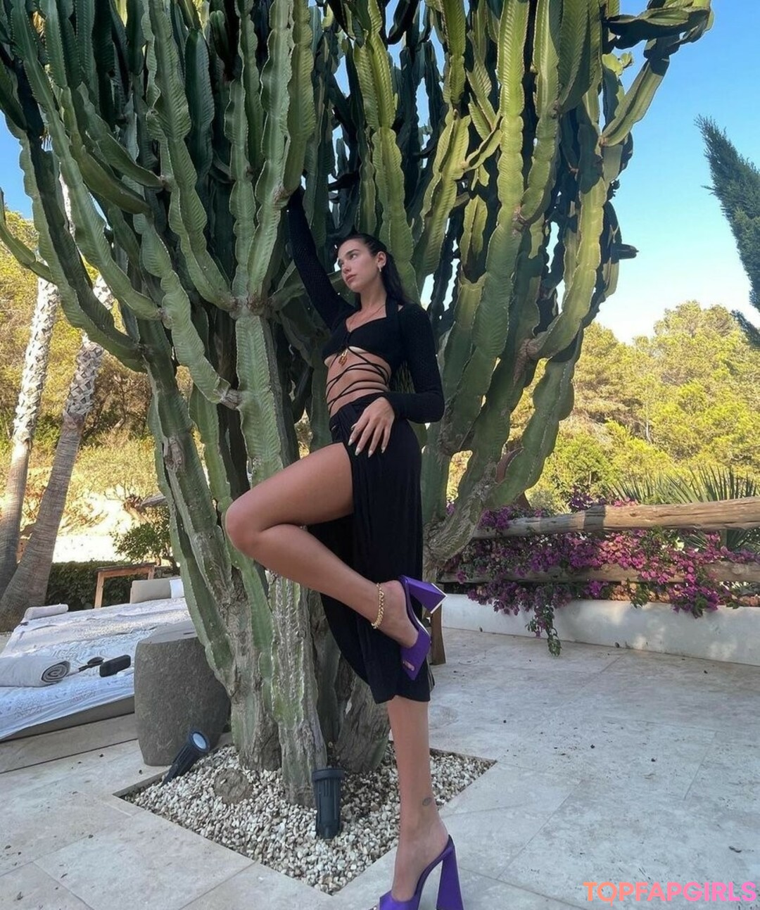 giant onlyfans erotic gallery