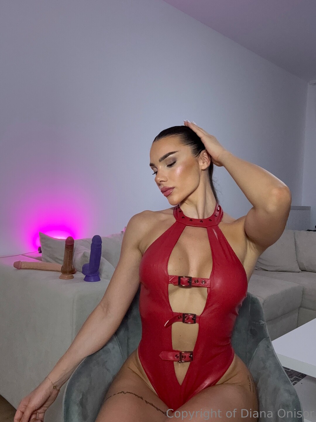 dianaonisor7 star top photos