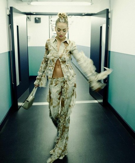 Rita Ora erotic pornstar pictures