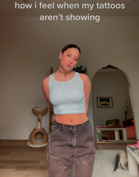 brunette petite onlyfans free picture