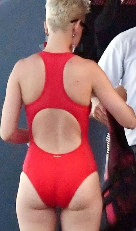 curvy lesbian onlyfans free sexy pic