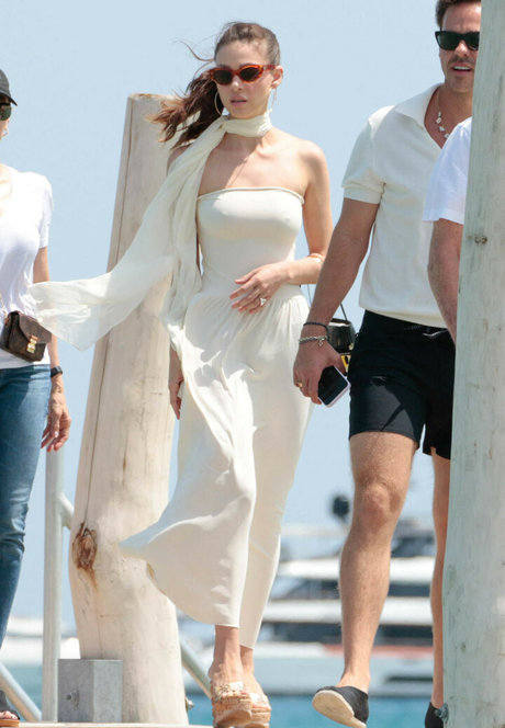 Nicola Peltz art star archive