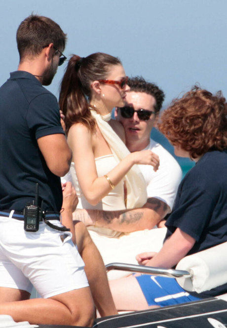 Nicola Peltz naked star photos