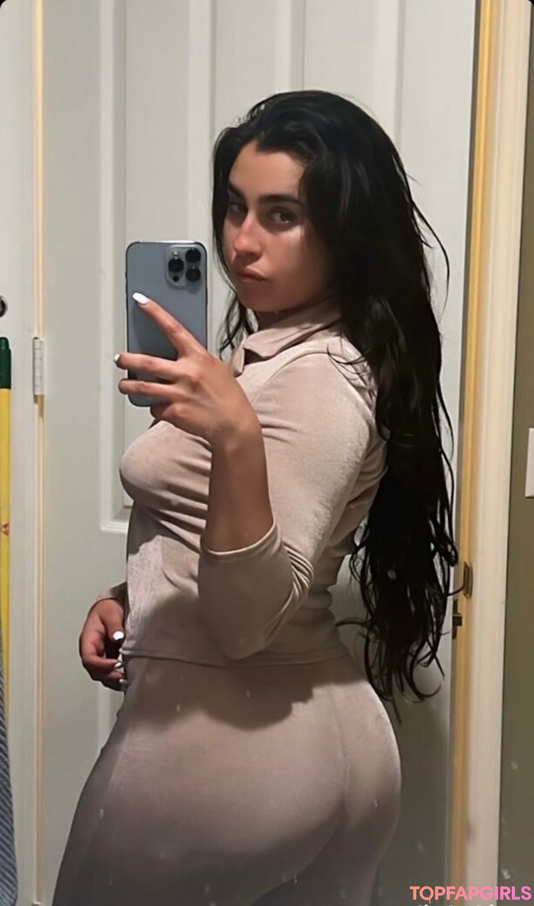 meaty pussy onlyfans art nude archive