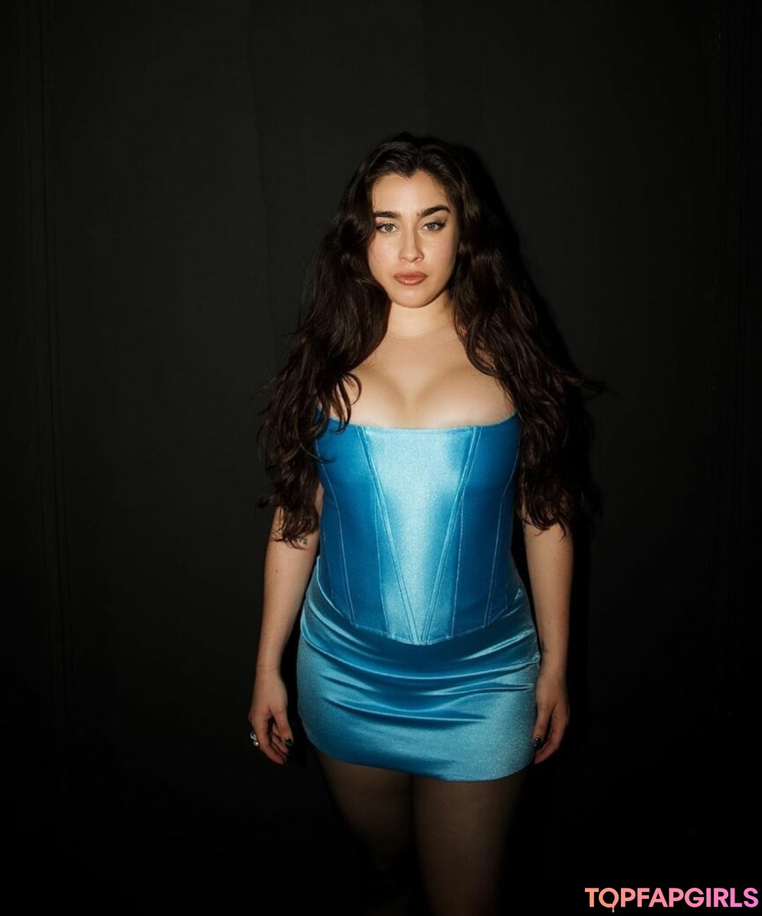 Lauren Jauregui model free picture