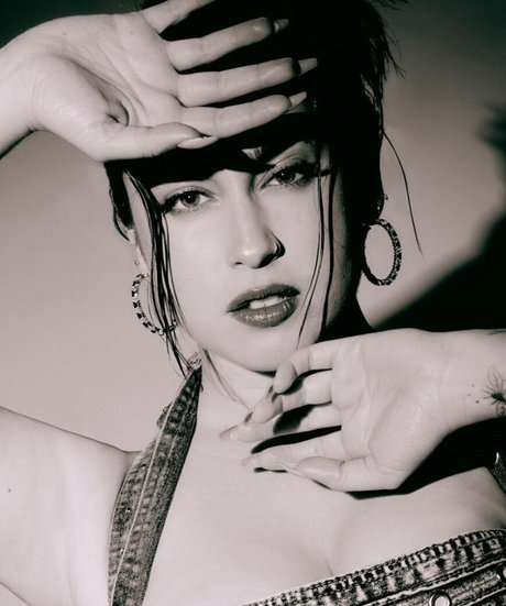 girlfriend experience onlyfans pretty image