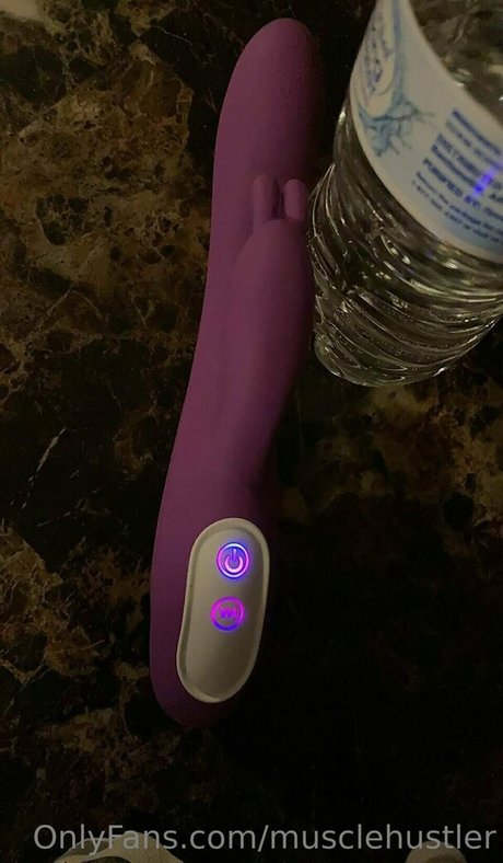 Themusclehustler pornstar sexy gallery