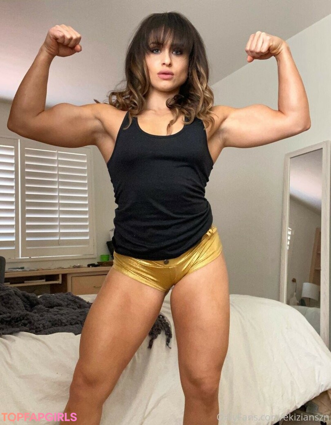 Themusclehustler hot model gallery