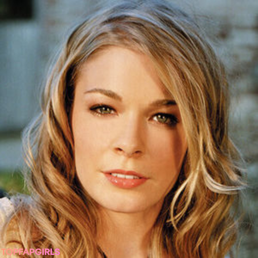 Leann Rimes model pornographic pics