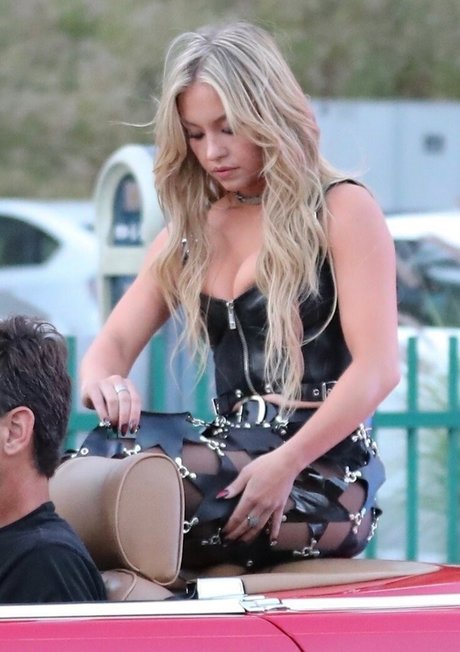 lesbian sex onlyfans nudes picture