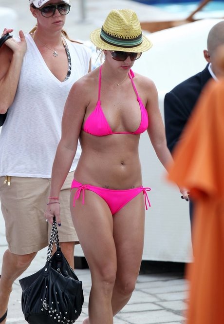 lesbian anal strapon onlyfans art xxx archive