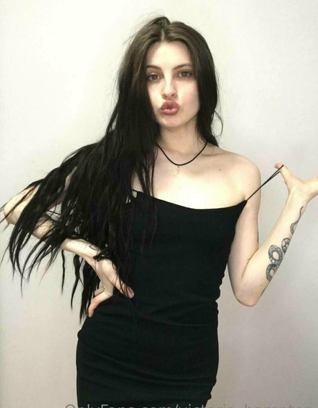 victoria hampton pretty model pictures