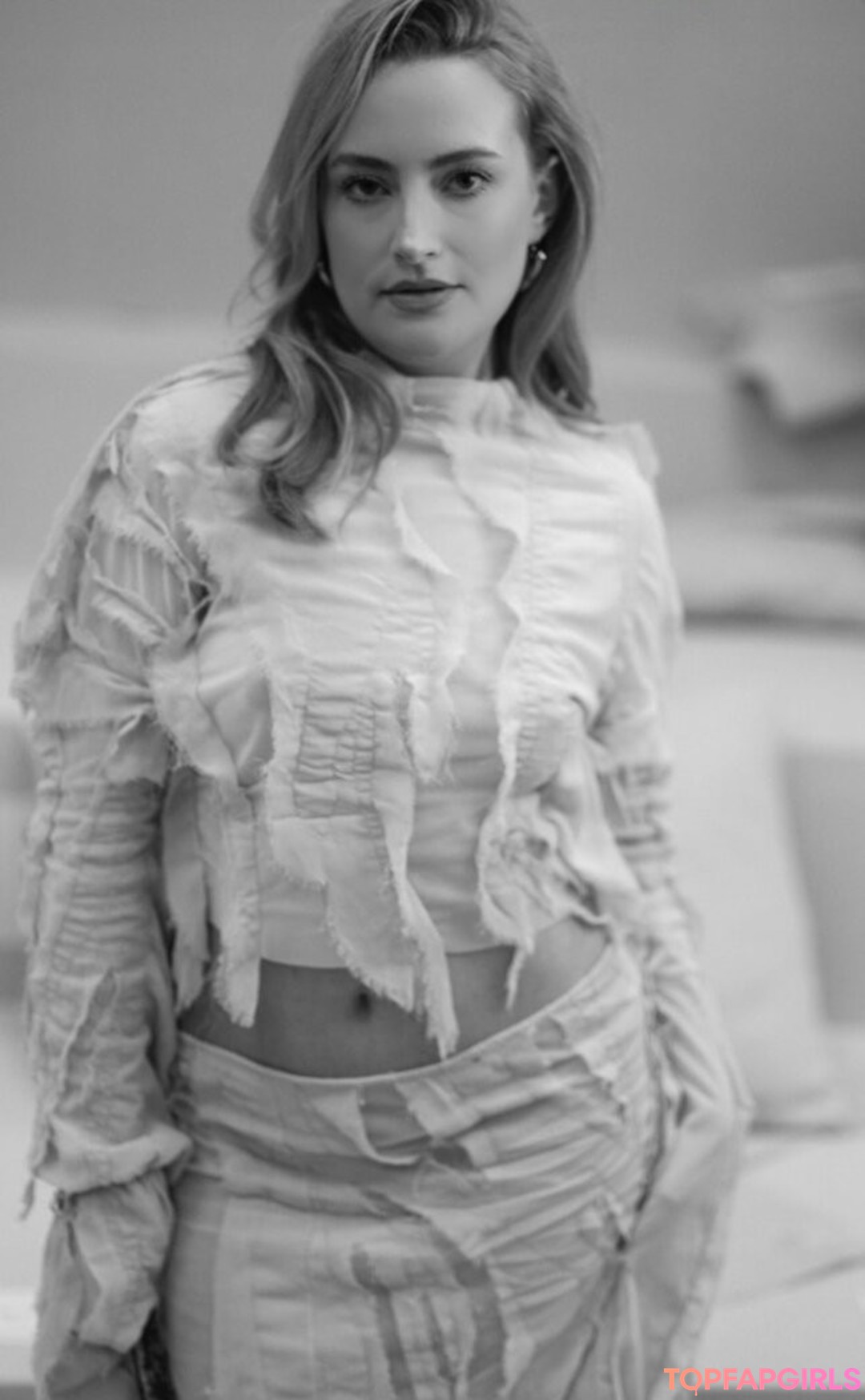 Amelia Dimoldenberg erotic actress photos