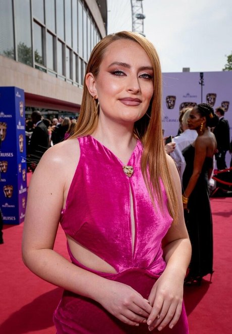 Amelia Dimoldenberg perfect pornstar pictures