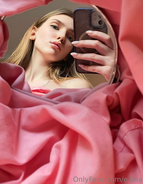 e lina model adult picture