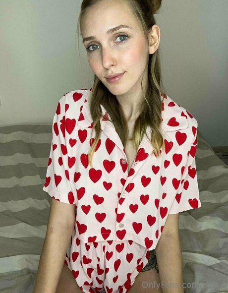 e lina model nudes img