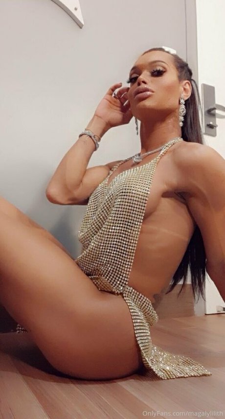 magalylilith best model galleries