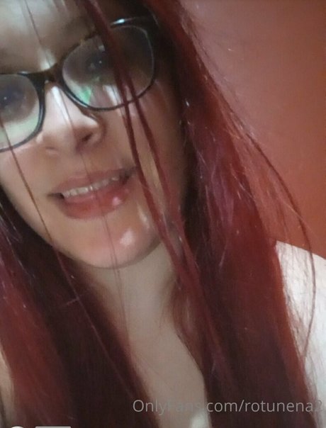 rotunena2 pornstar hd pic