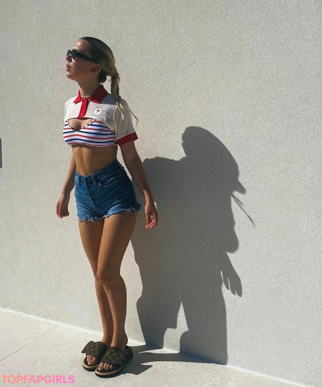 teen topless onlyfans free image