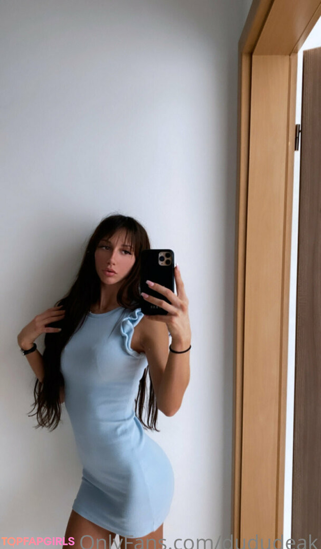 dududeak pornographic model gallery