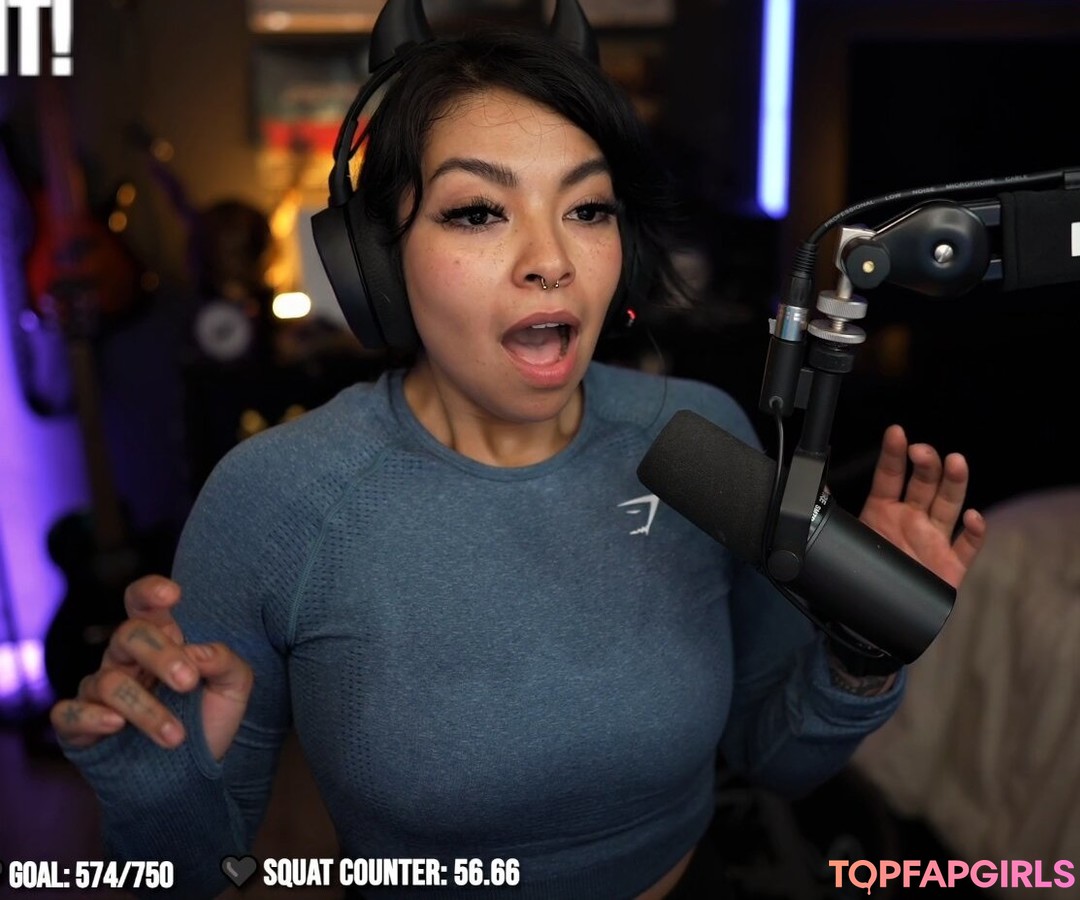 Aileen Senpai top model picture
