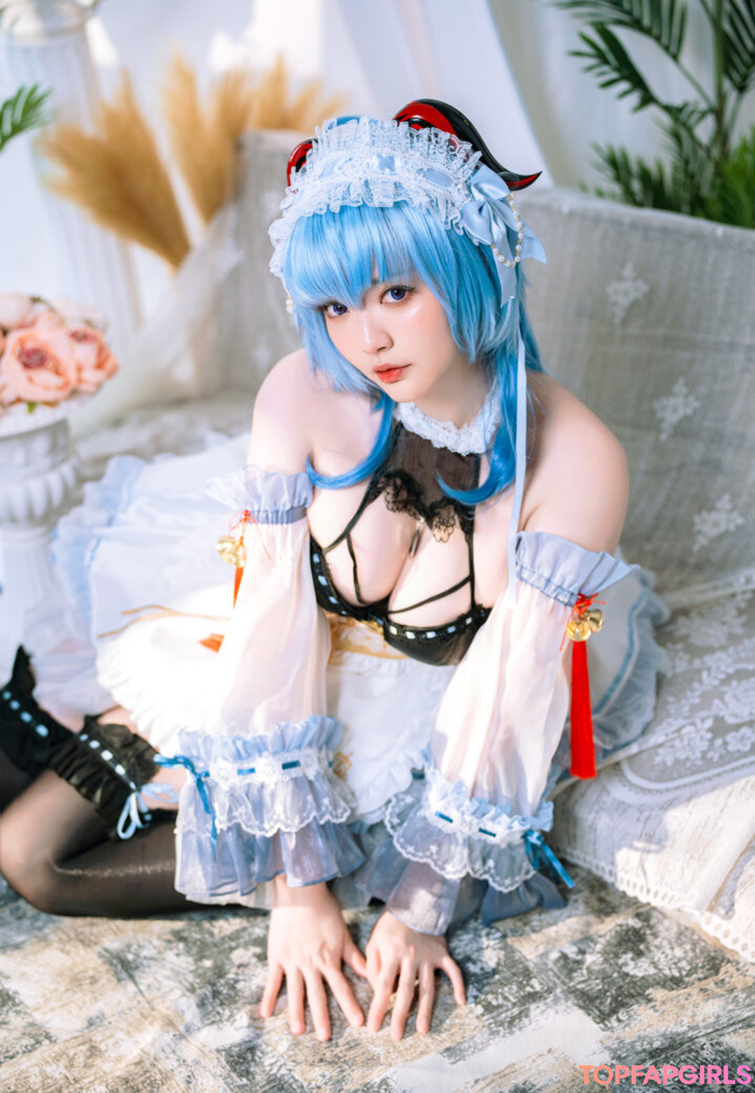 Ying Tze star naked photos