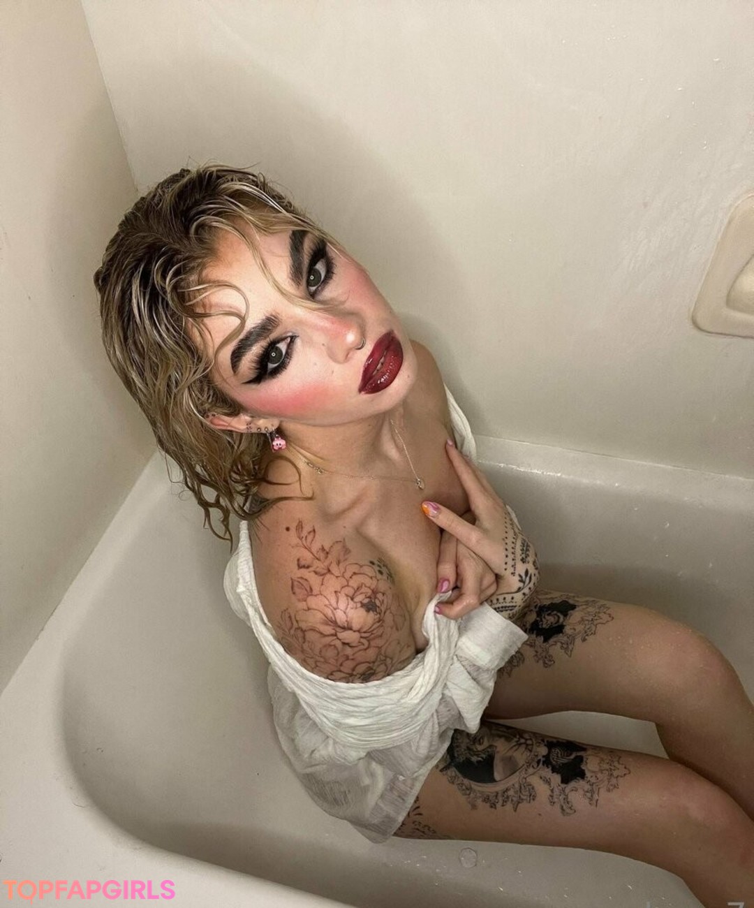 joi asian onlyfans nudes image