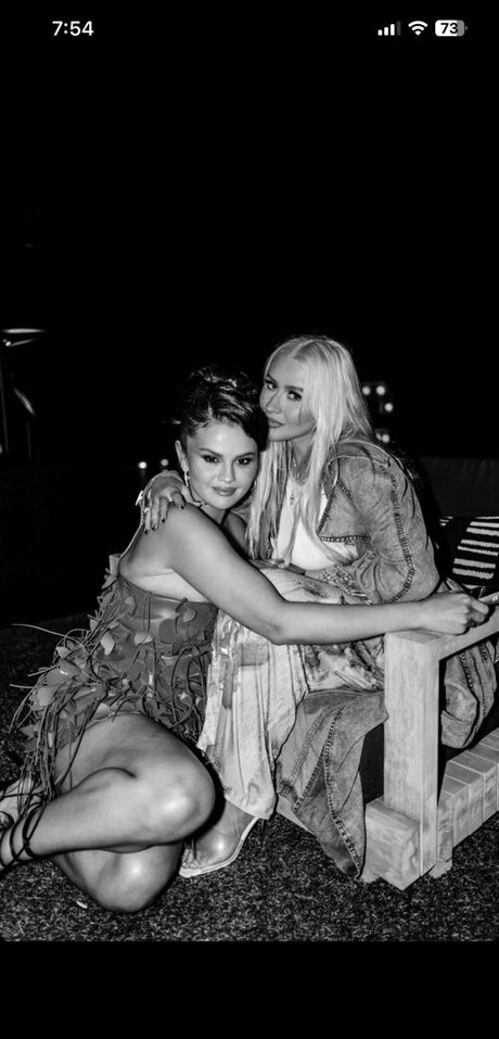 Selena Gomez model perfect pic